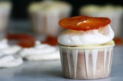 persimmon pavlova cupcake