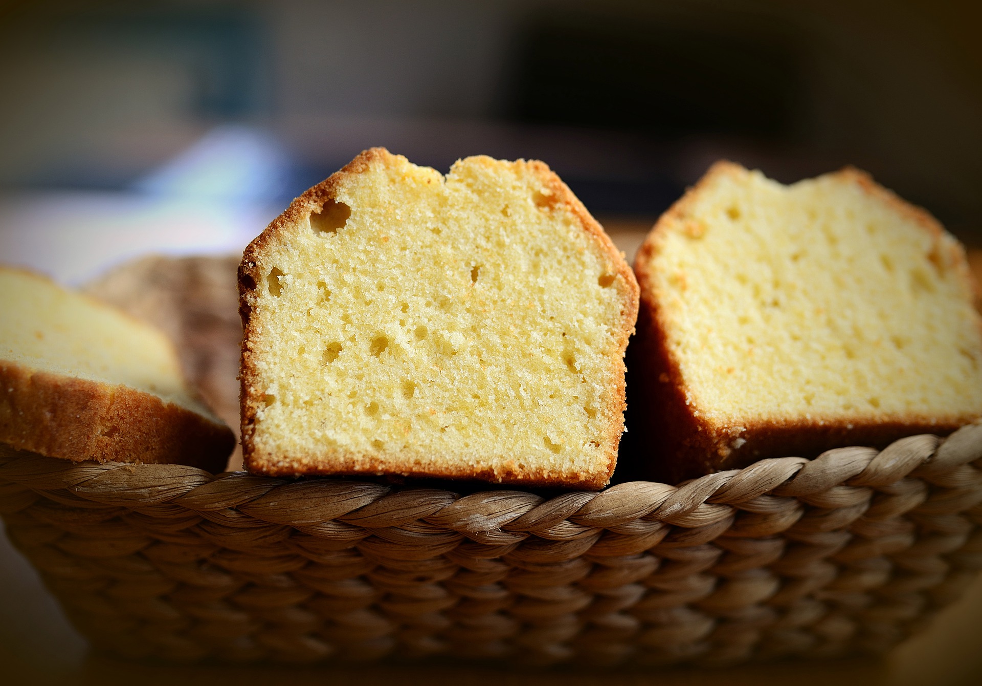 How to store angel food cake