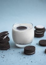 Oreo and milk