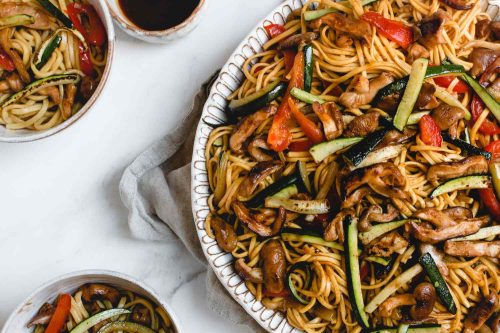 lo mein vs chow mein