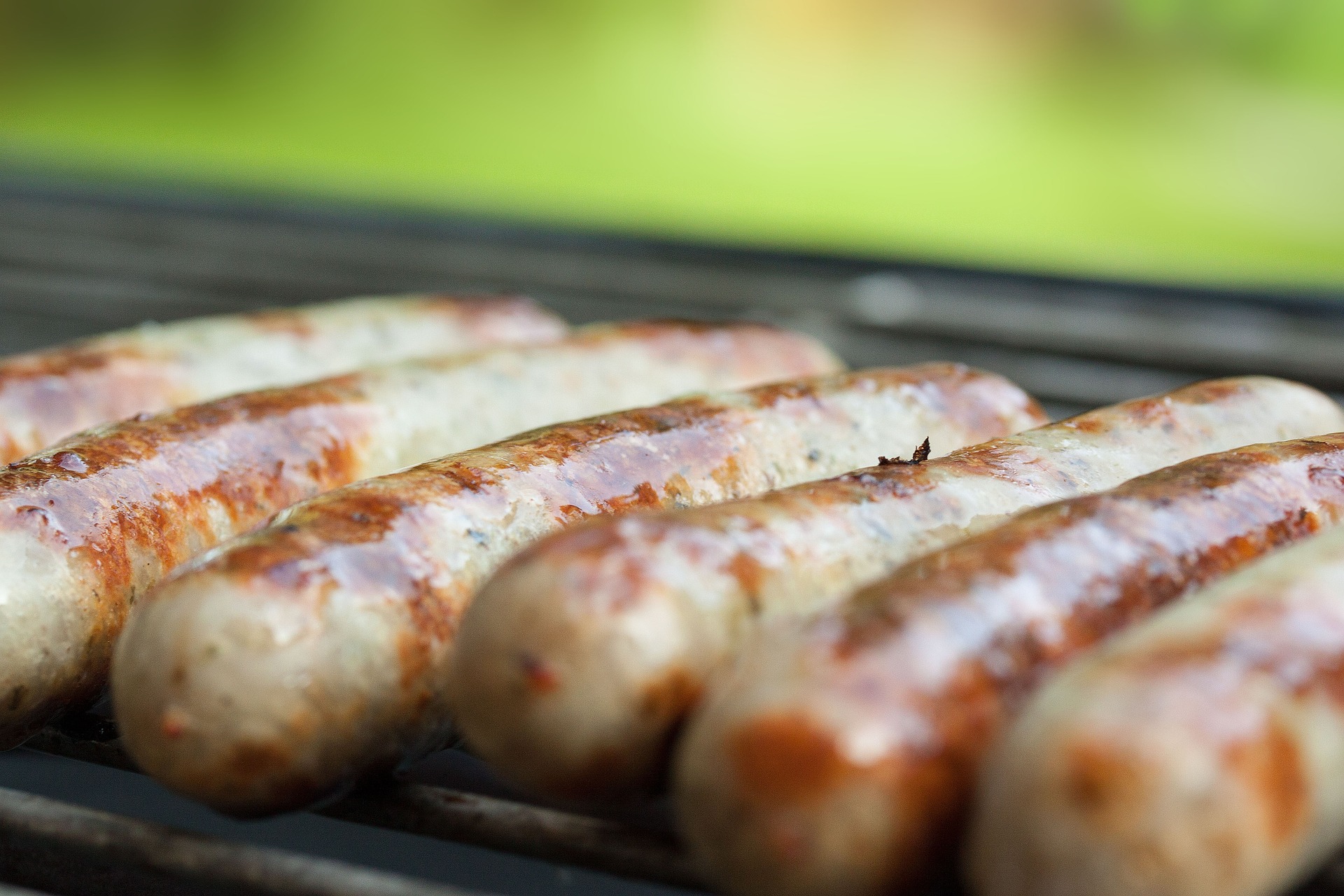 How Long to Boil Hot Dogs