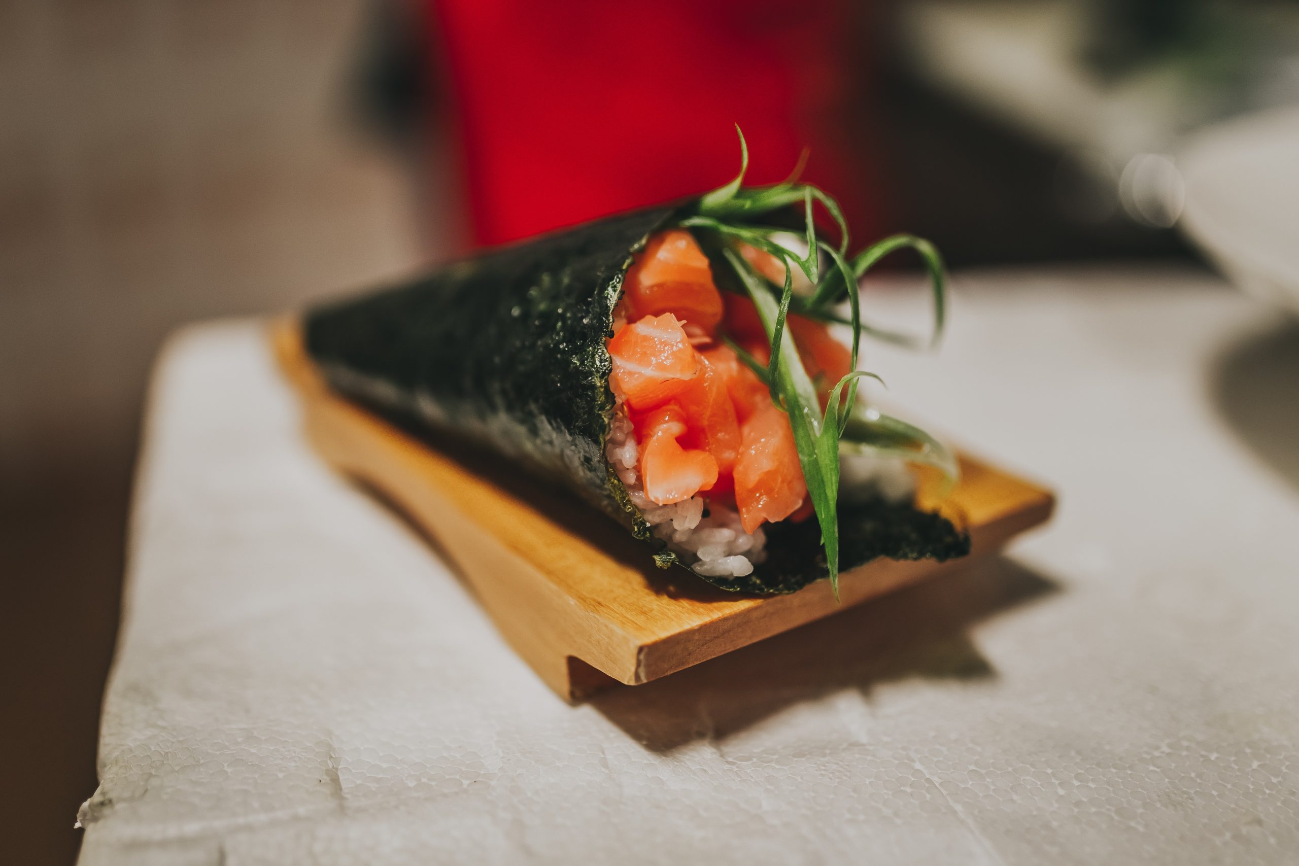 hand roll sushi