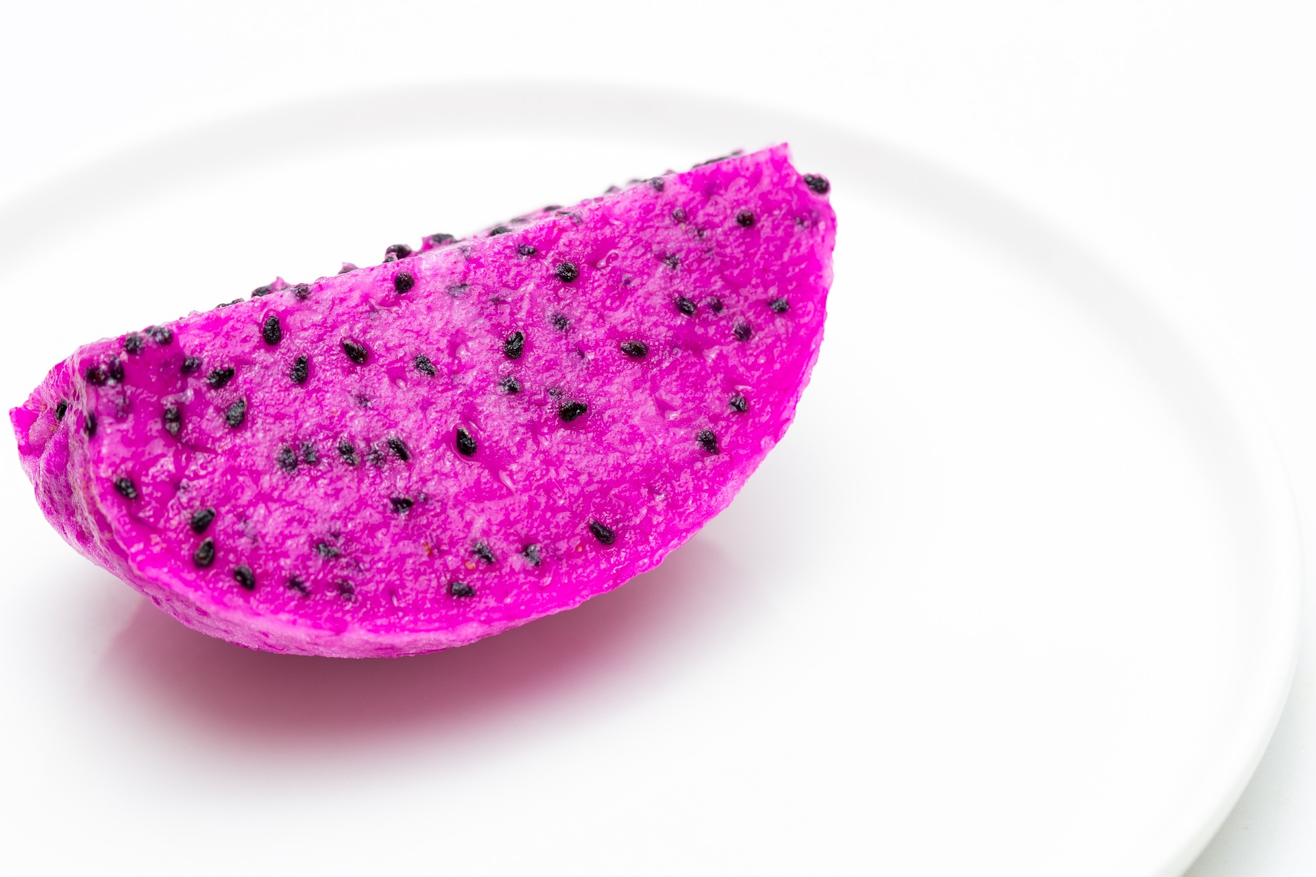 how to cut a dragon fruit